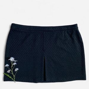 Y2K black pinstripe mini skirt